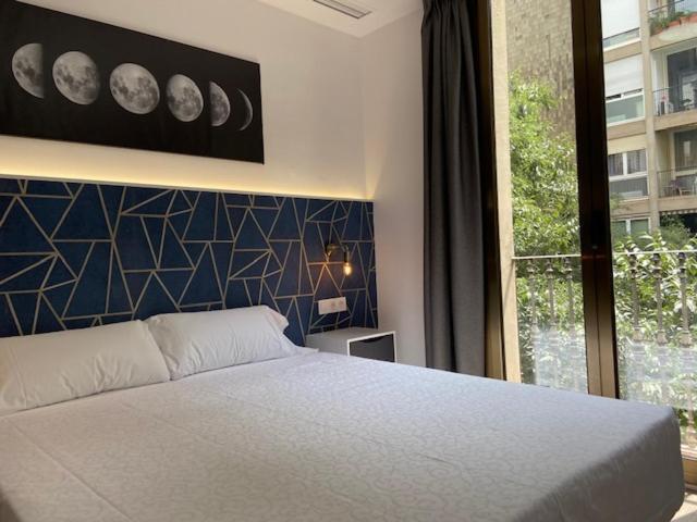Hostal Laia By Gaiarooms Barcelona Exteriör bild